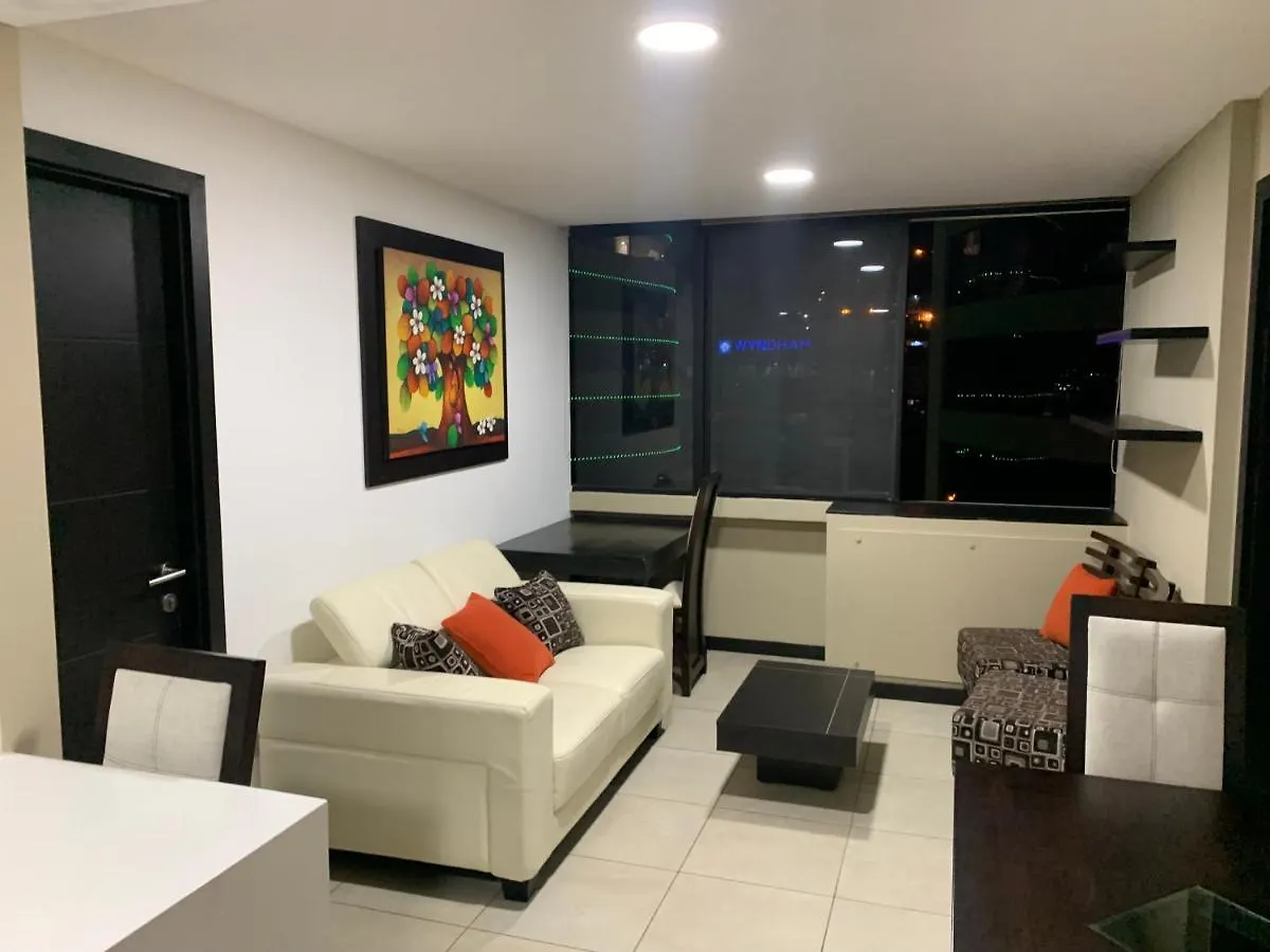 Lejlighed Puerto Santa Ana, Torres Bellini, 2 Dormitorios, Parqueo Guayaquil